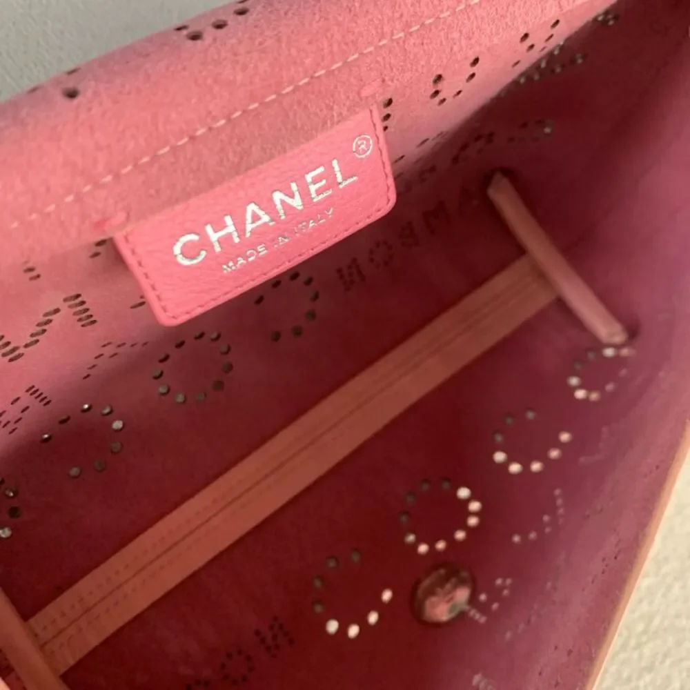 CHANEL brand color